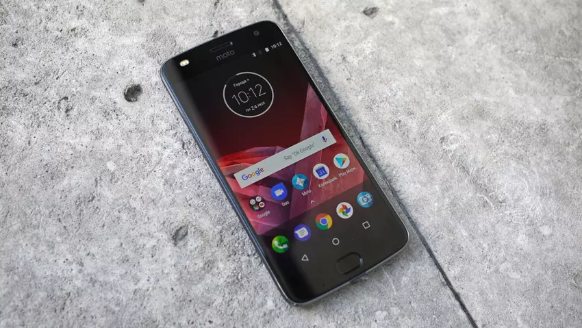 Lepiej późno niż wcale: smartfon Moto Z2 Play zaczął otrzymywać aktualizację Androida 9 Pie