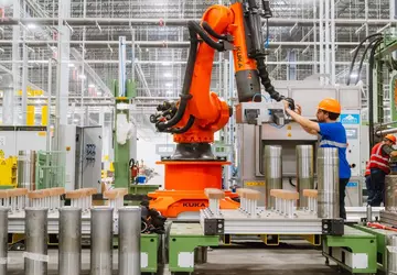 "Celem jest 100 000 miesięcznie": w ...