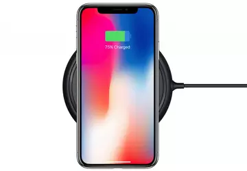 Nowy iPhone będzie miał ładowarkę na ...