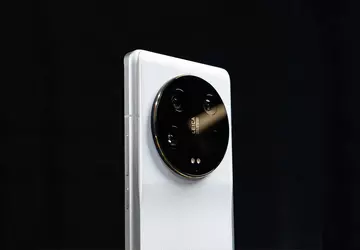 Panel AMOLED o rozdzielczości QHD+ i ...