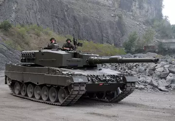 Hiszpania nie przeniesie Leoparda 2A4 na ...