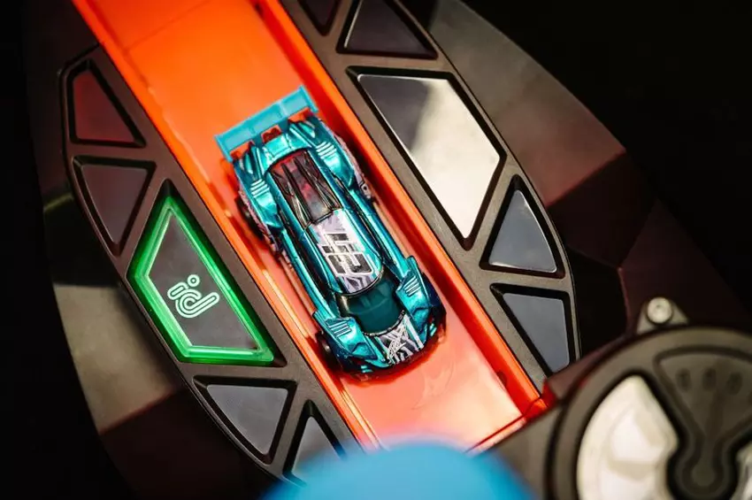 Hot Wheels z NFC: żeby wiedzieć dokładnie, który samochód jest szybszy