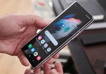 Samsung odblokuje bootloader Z Fold 3, ...