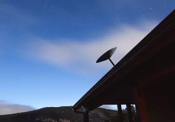 Starlink prawie o połowę obniżył koszt ...