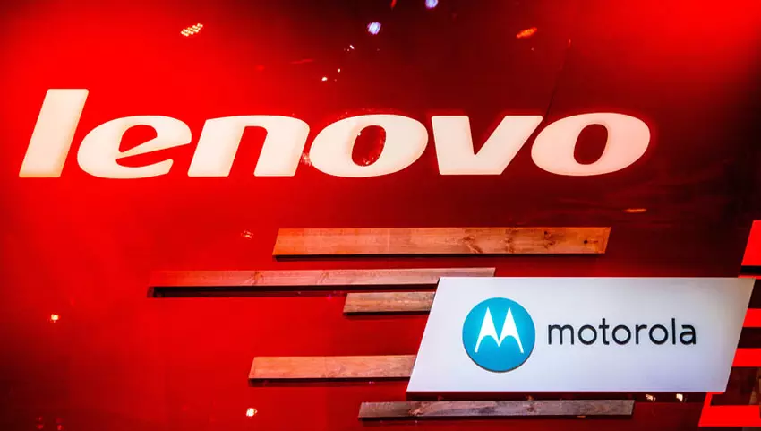 lenovo-motorola-MWC-2018.jpg