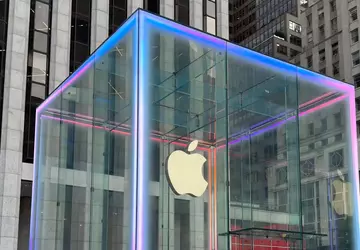 Apple Store w Nowym Jorku mieni ...