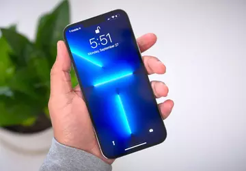 Mały chaos w Kanadzie: lokalne iPhone'y ...