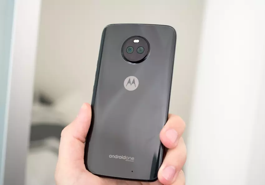Moto X4 Android One zaczął otrzymywać system Android 8.1 Oreo