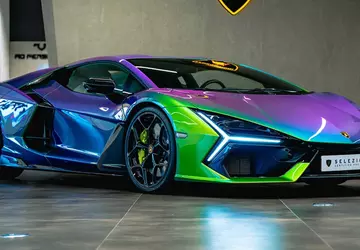 Lamborghini z najdziwniejszym fabrycznym kolorem wystawiony ...