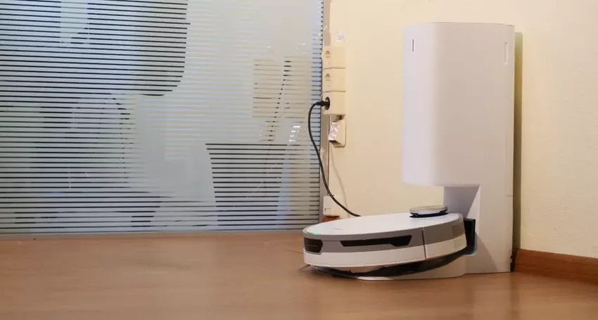 Plus za automatyczne sprzątanie: recenzja odkurzacza automatycznego Samsung Jet Bot+