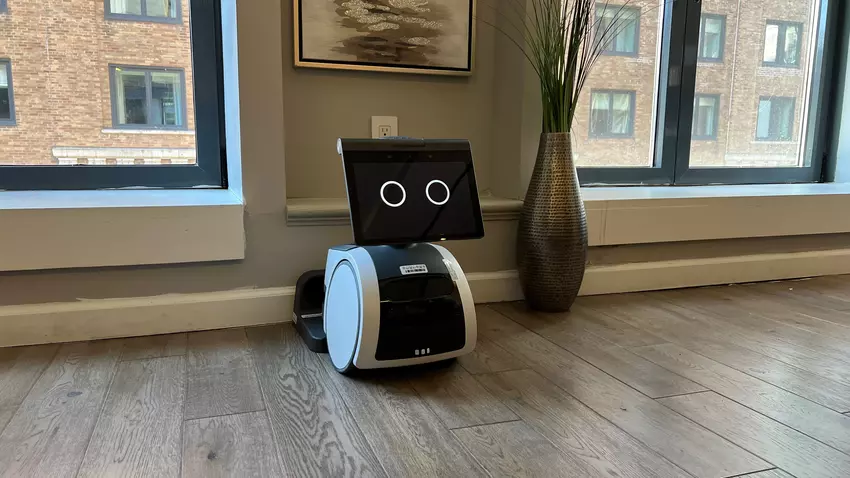 Amazon Astro: pierwszy robot, który może przynieść Ci piwo