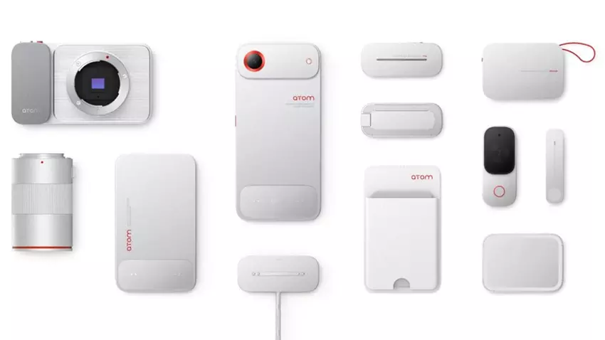 Tecno: minimalistyczny design Atom