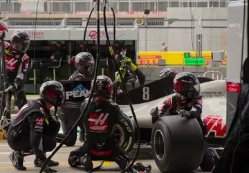 Apple i Netflix jednocześnie emitują Grand ...