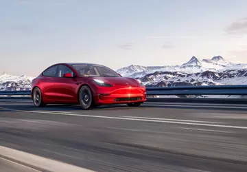 Nabywcy Tesli Model 3 Standard Range ...
