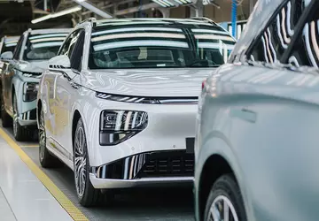 Produkcja kontraktowa: Magna rozpoczęła assembling crossoverów ...