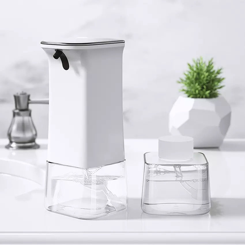 dotykowy dozownik mydła