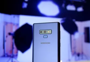 Bardzo stary flagowiec Samsunga nagle dostaje ...