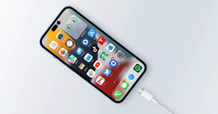 Bloomberg donosi, że iPhone 15 może przejść na port ładowania USB-C w przyszłym roku