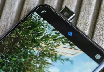 Huawei Y9s z wysuwaną kamerą był ...