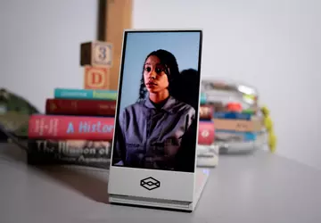 Looking Glass Go - kieszonkowy wyświetlacz ...