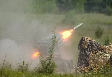 Ukraińscy strażnicy graniczni pokazują rzadkie nagranie ...