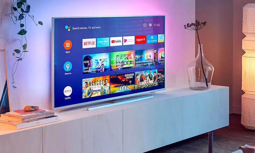 Przegląd Philips 50PUS7334: «wypchany» 4K-TV Serii Performance na Android TV