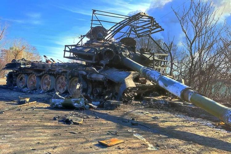 Ukraina zniszczyła ponad 4000 rosyjskich czołgów ...