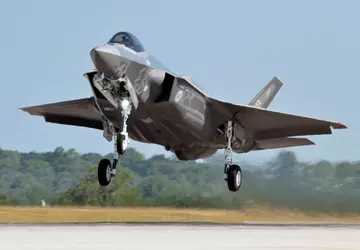 Republika Czeska, po zamówieniu F-35 Lightning ...