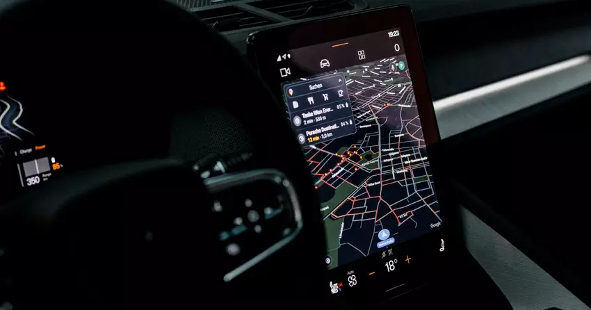 Google integruje Gemini w Android Auto — interakcja z asystentem głosowym stanie się bardziej ludzka