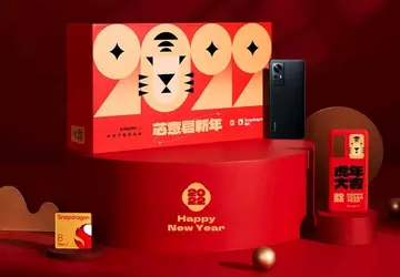 Xiaomi 12 Christmas Edition z Souvenir ...