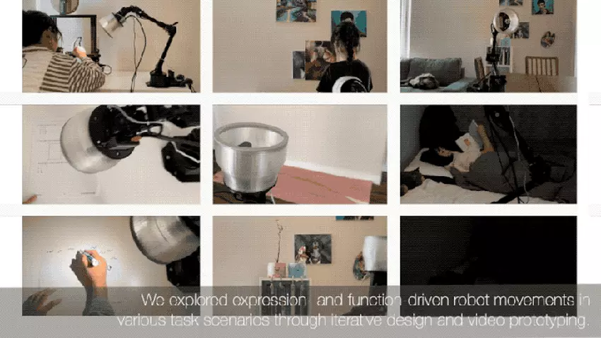 Osoba prosi o lampę