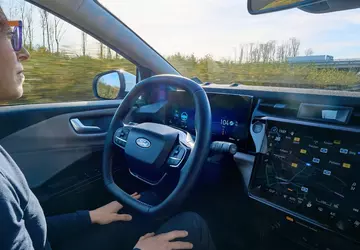 Ford rzuca wyzwanie Tesli: system jazdy ...