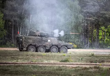 Litewskie wojsko testuje BMP Vilkas, które ...