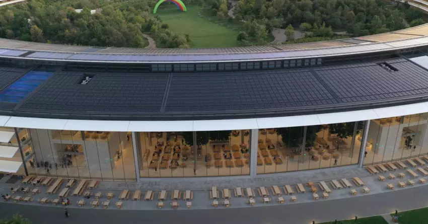 Zdjęcia z drona Apple Park ukazują powrót do pracy biurowej w centrali [Galeria]