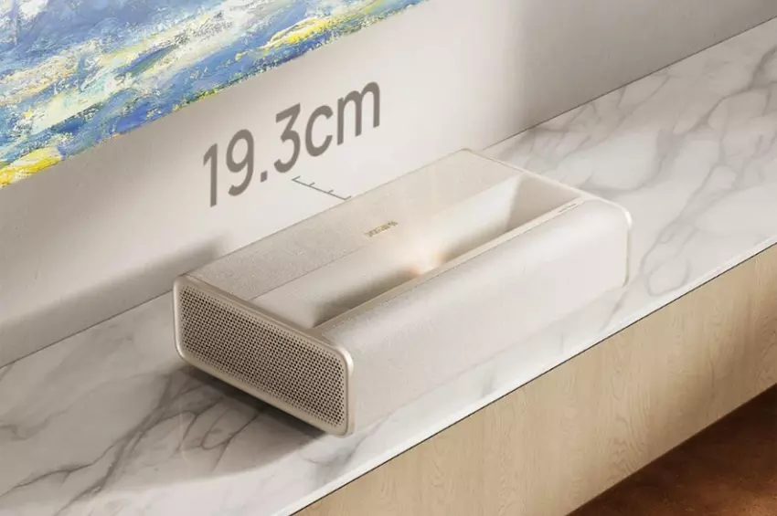 Wyraźny obraz z odległości 19 cm od ściany z projektorem Xgimi