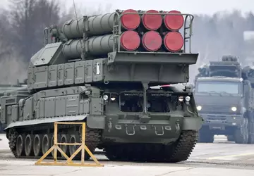 Ukraińscy artylerzyści udostępniają spektakularne wideo ze ...