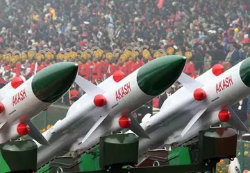 Indie zatwierdzają zakup sprzętu obronnego na ...