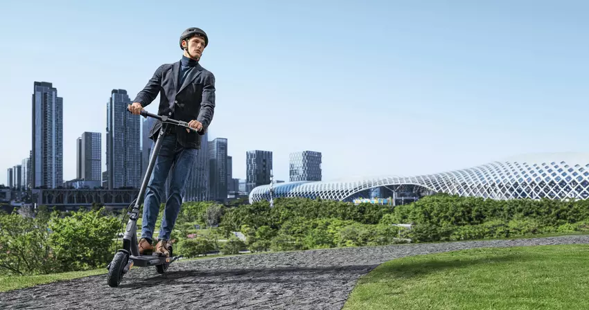 Xiaomi Electric Scooter 4 Ultra: elektryczny skuter z podwójnym zawieszeniem i zasięgiem do 70 km za 1000 euro