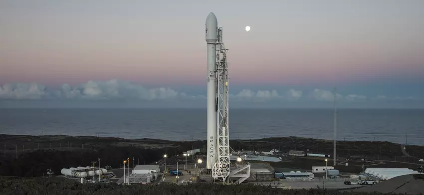 Rakieta Falcon 9. Ilustracja: SpaceX