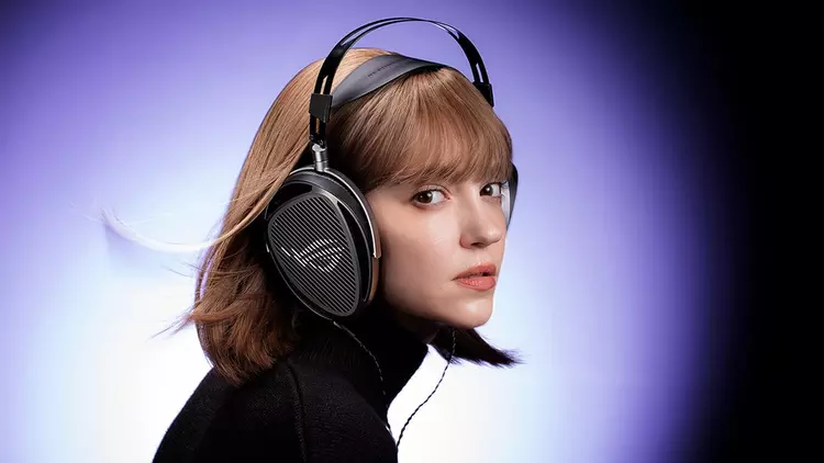 ASUS wypuściła słuchawki gamingowe dla tych, ...