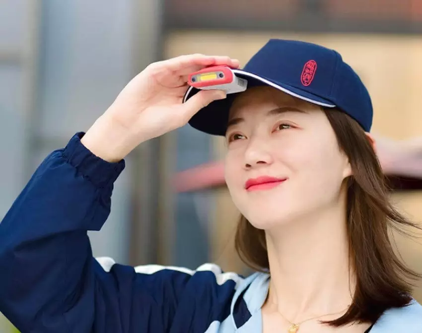 Xiaomi Beebest FH200: ładowalna latarka na czoło sterowana gestami