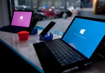 Bloomberg: Microsoft przygotowuje 10-calową powierzchnię za ...