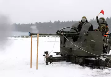 Ukraina otrzymuje partię szwedzkich dział przeciwlotniczych ...