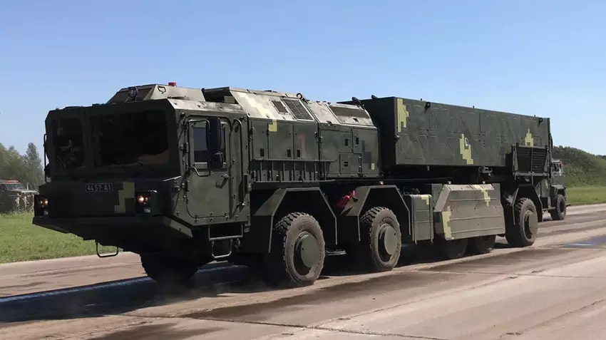 Ukraina uruchamia seryjną produkcję rakiet balistycznych "Sapsan", które przewyższają ATACMS