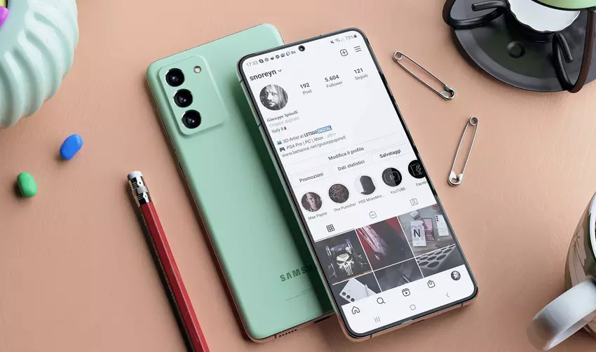 Samsung Galaxy S21 FE napędzany przez Exynosa 2100 i Androida 12 przetestowany w Geekbench 5