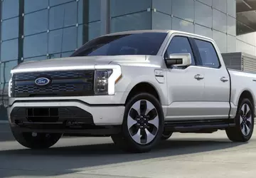 Ford wstrzymuje produkcję elektrycznych pickupów F-150 ...
