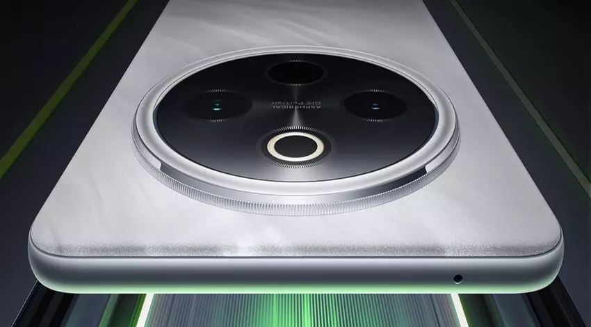 iQOO zapowiada nowy smartfon Z10 z baterią 7300 mAh