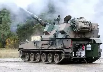 Ukraińscy artylerzyści pokazują wideo polskiej haubicy ...