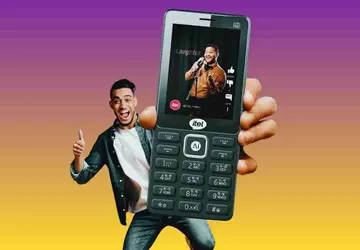 Telefon z przyciskiem z AI to ...