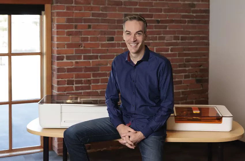 Badania wykazały, że sztuczną inteligencją można manipulować tymi samymi metodami, które działają na ludziach